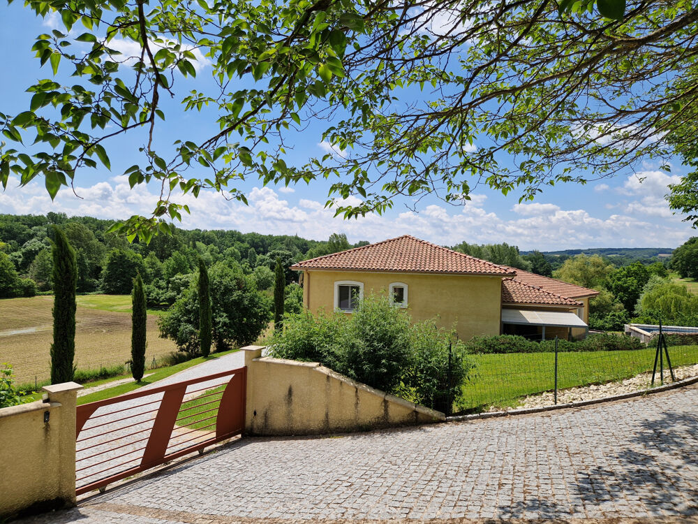Maison contemporaine avec vue panoramique et piscine Secteur Monflanquin / Villeneuve-sur-Lot