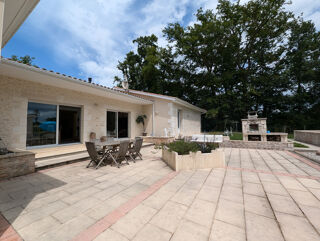  Maison � vendre 8 pi�ces 240 m�