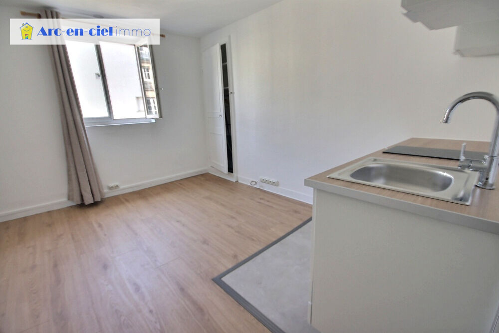 Appartement 1 pièce 17 m² · à Paris 10 · 17 m² · 147 000 €