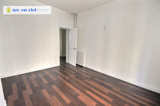  Appartement à louer 3 pièces 55 m²