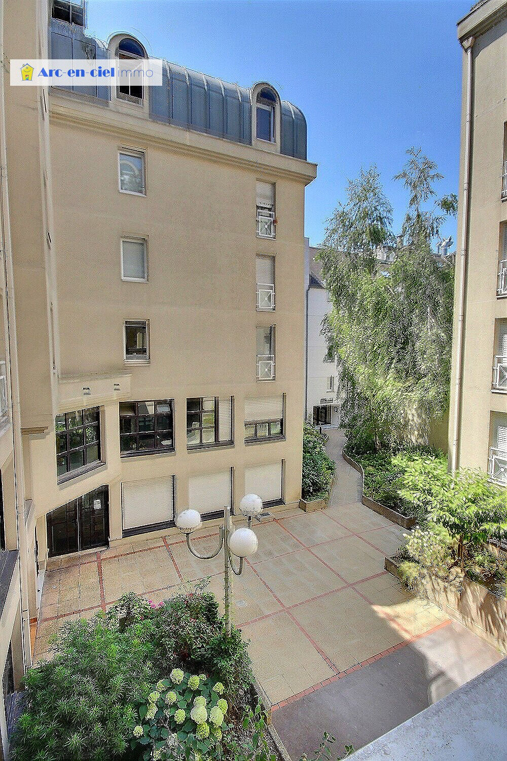 Vente Appartement Mairie Paris 11ème 2 pièces au calme Paris 11