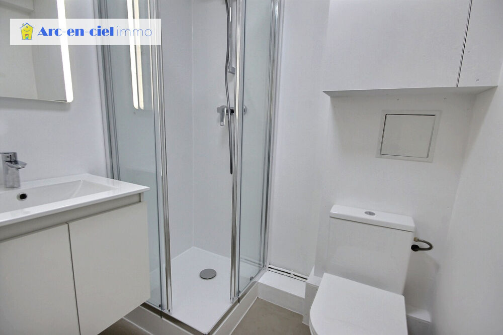 Vente Appartement Studio 16 m2   Rue La Fayette Canal Saint Martin Paris 10