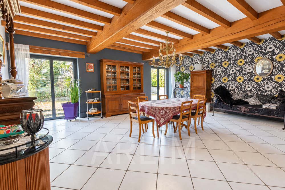 Vente Maison RARE  HAUTEURS VILLETTE SUR AIN Longère 440m2 terrain piscine Villette sur ain