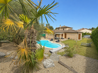 Vente Maison RARE LA BOISSE COLLINE. Maison 121m2 au sol piscine garage La boisse