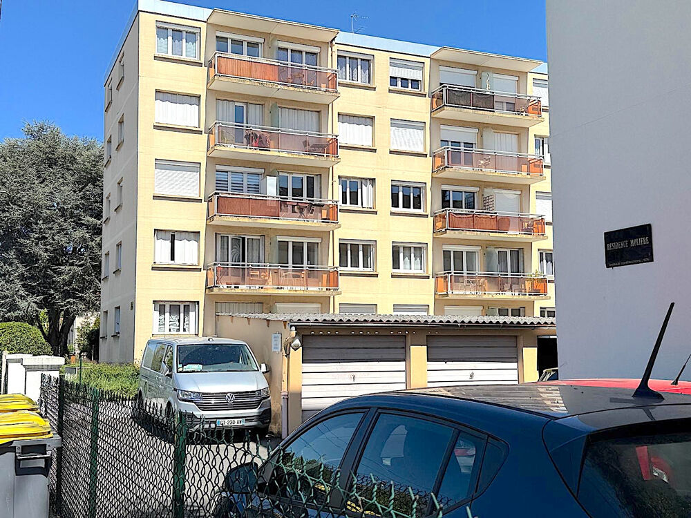 VILLEFRANCHE CENTRE T1 PLUS BALCON ET PARKING 33M2