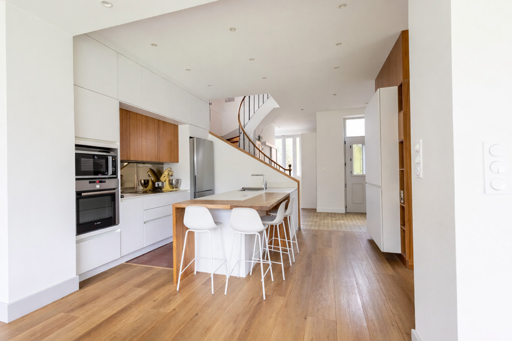 RARE MONTLUEL CENTRE. Maison Bourgeoise. 165m2 env. Jardin, Piscine, Garages