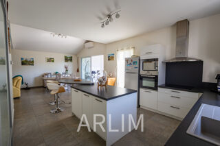  Maison � vendre 8 pi�ces 182 m�