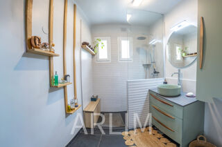  Maison  vendre 9 pices 141 m