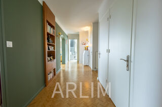  Maison  vendre 9 pices 141 m