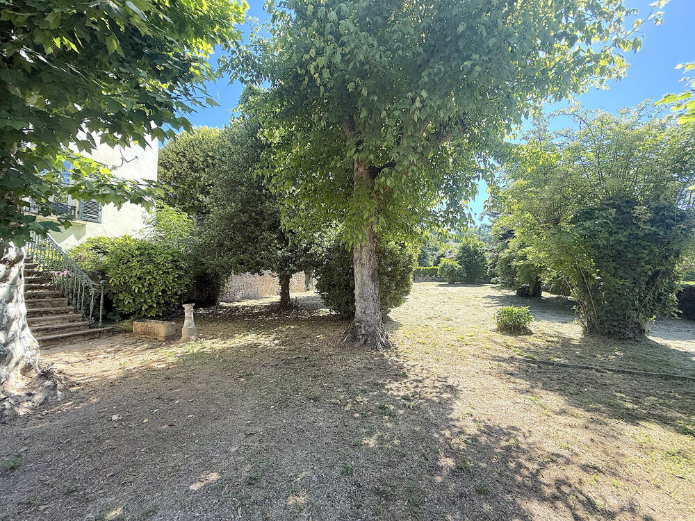Appartement 5 pièces 137 m² · à Neuville sur Saone · 137 m² · 420 000 €
