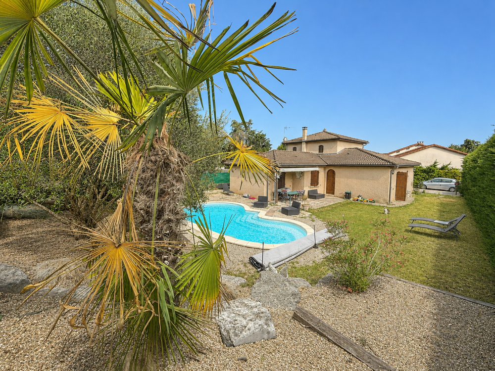 RARE LA BOISSE COLLINE. Maison 121m2 au sol piscine garage