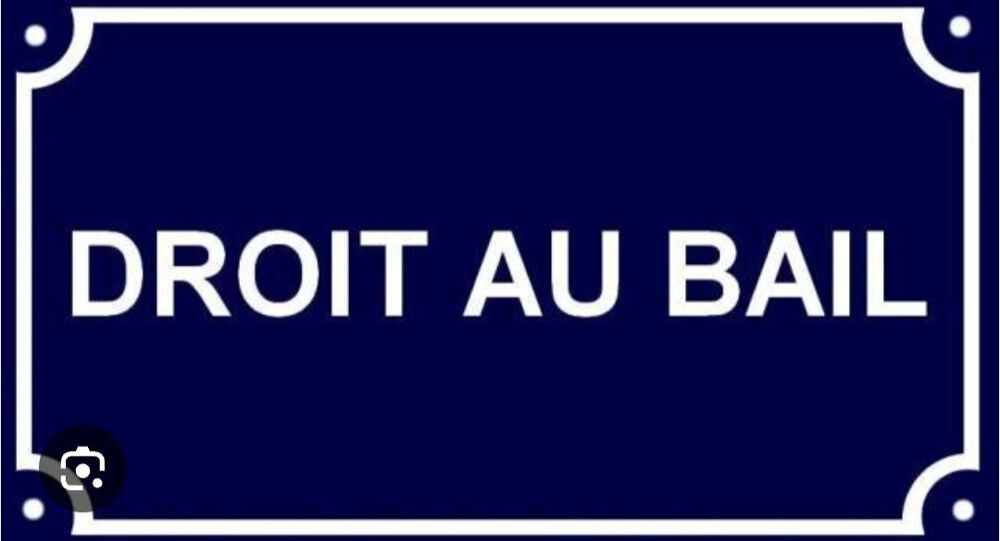   A CEDER PAS DE PORTE EMPLACEMENT N 1 CENTRE VILLE ST JEAN DE MONTS 