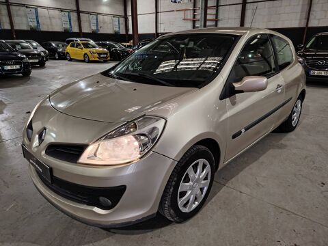 Renault Clio III 1.5 dCi85 Confort Expression 3p 2006 occasion Sainte-Geneviève-des-Bois 91700
