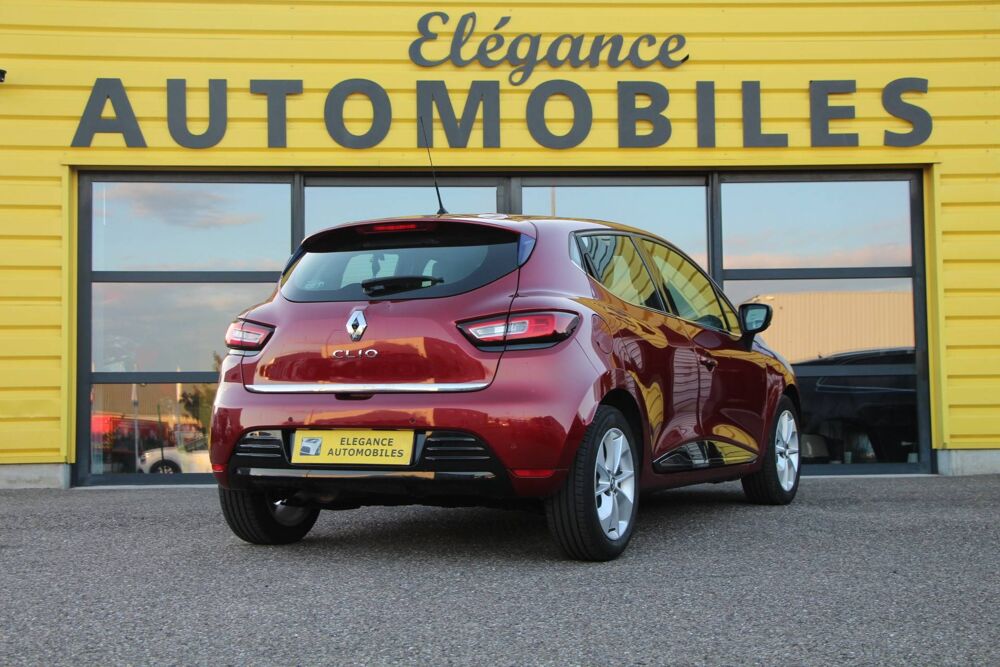 Clio CLIO IV 0.9 TCe 90 CH INTENS/SEMI CUIR/CAMERA 2018 occasion 68190 Ensisheim