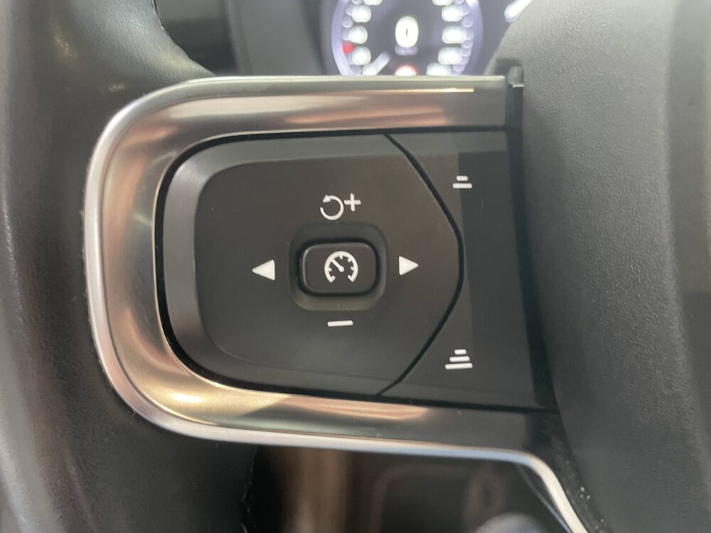 XC40 T4 Recharge 129 + 82ch Start DCT 7 2022 occasion 92500 Rueil-Malmaison