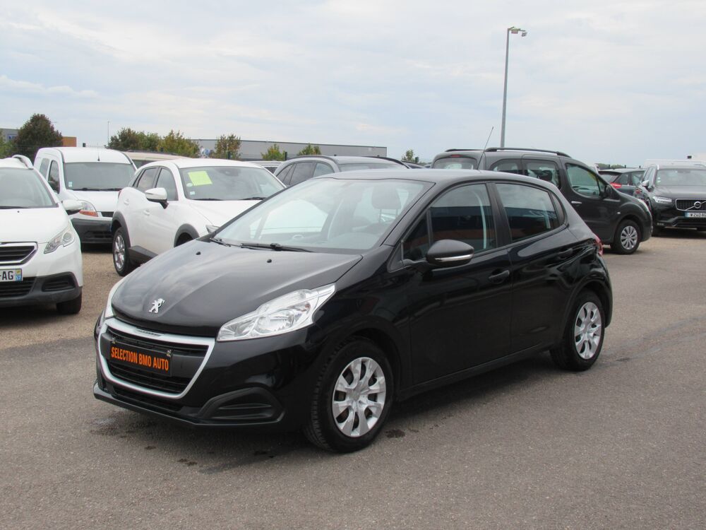 208 1.2L 82 Cv Like 5 places 2015 occasion 10410 Saint-Parres-aux-Tertres