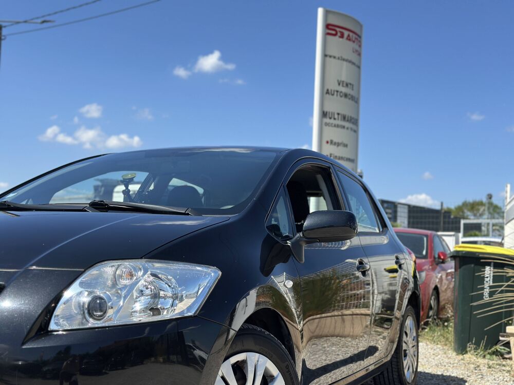 Auris 90 D-4D Luna 5p 2007 occasion 69800 Saint-Priest