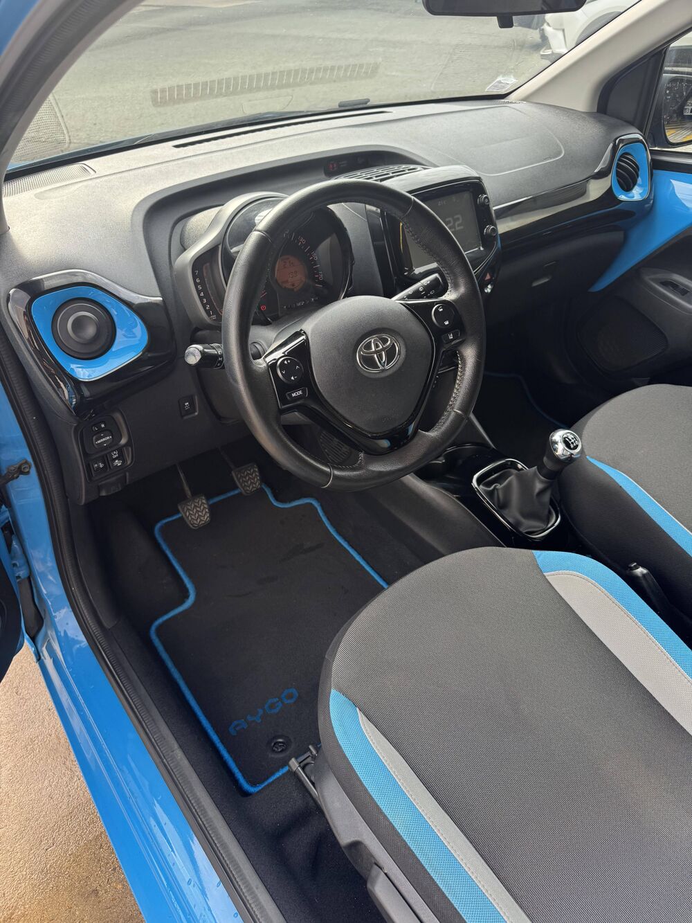 Aygo 1.0 VVT-i 69ch S&S x-cite Bleu Cyan 5p 2015 occasion 49124 Saint-Barth&eacute;lemy-d'Anjou