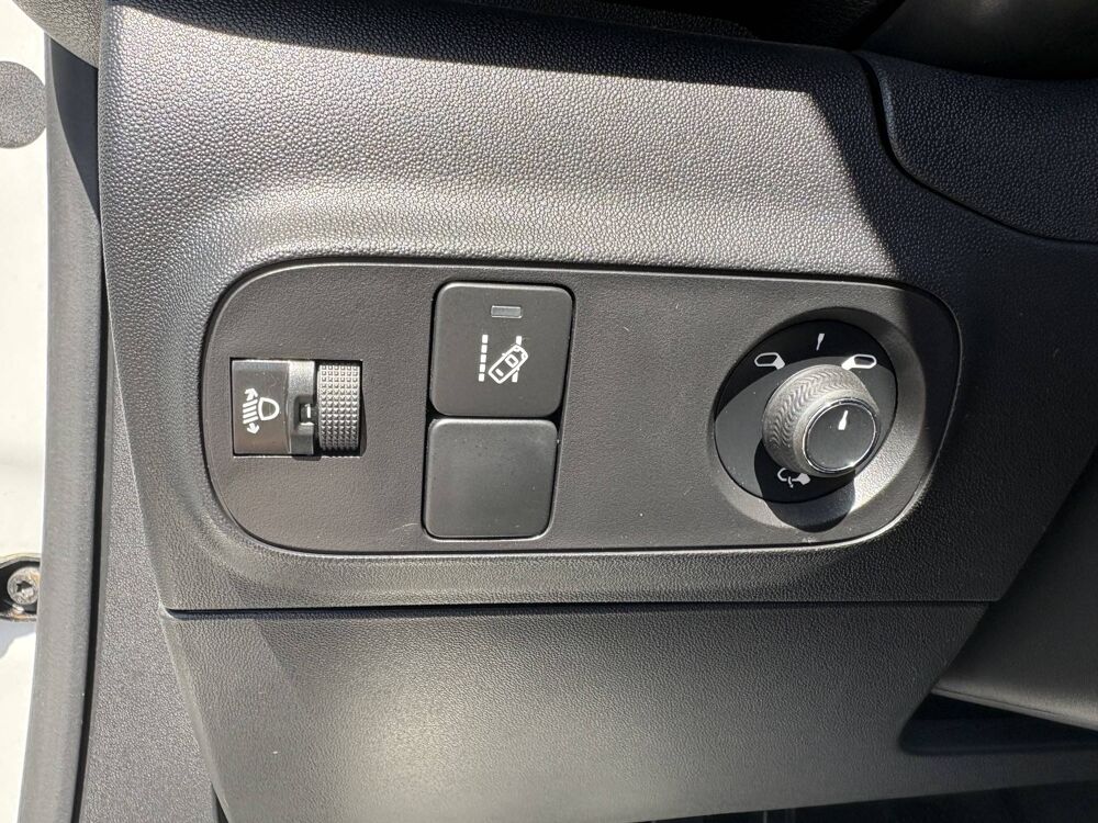 C3 III BlueHDi 75ch Feel Business S&S 83g 2018 occasion 13220 Ch&acirc;teauneuf-les-Martigues