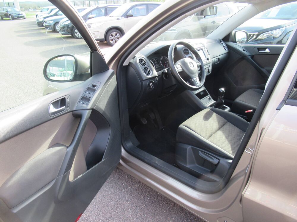 Tiguan 2.0 TDI BlueMotin 2016 occasion 10410 Saint-Parres-aux-Tertres