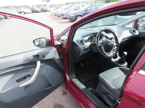 Fiesta IV 1.6 TDCi 95ch FAP Trend 5p 2011 occasion 10410 Saint-Parres-aux-Tertres