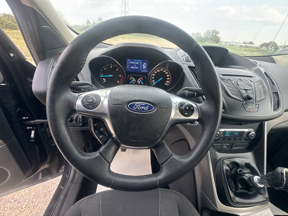 Kuga Ph2. 2.0 TDCI 140 BV6 TREND/ 1&egrave;re Main 2013 occasion 84100 Orange