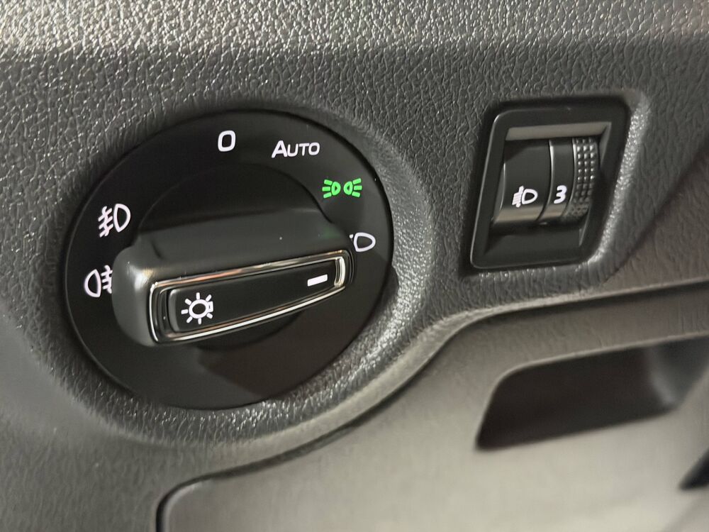 Scala SKODA SCALA 1.0 TSI BVA SELECTION 2025 occasion 77240 Vert-Saint-Denis