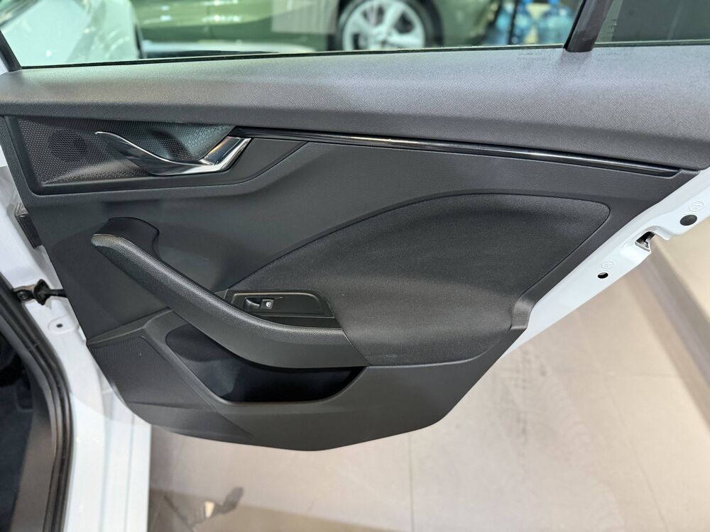Scala SKODA SCALA 1.0 TSI BVA SELECTION 2025 occasion 77240 Vert-Saint-Denis