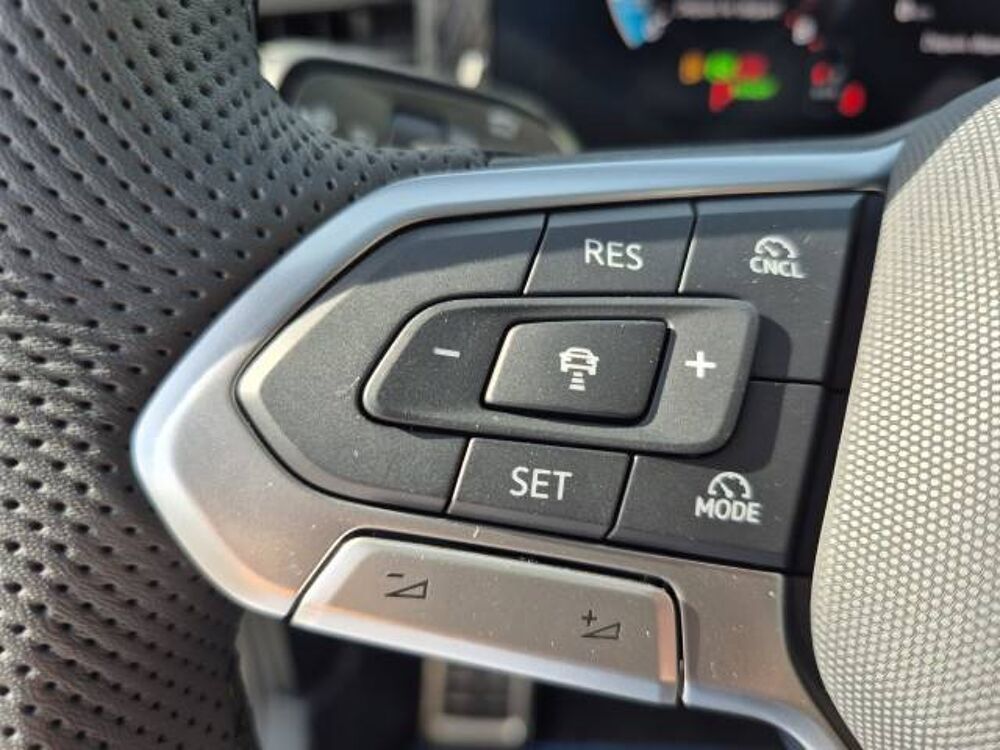T-ROC NV 1.5 e TSI HYBRID 150 DSG7 R-LINE 2026 occasion 71880 Ch&acirc;tenoy-le-Royal