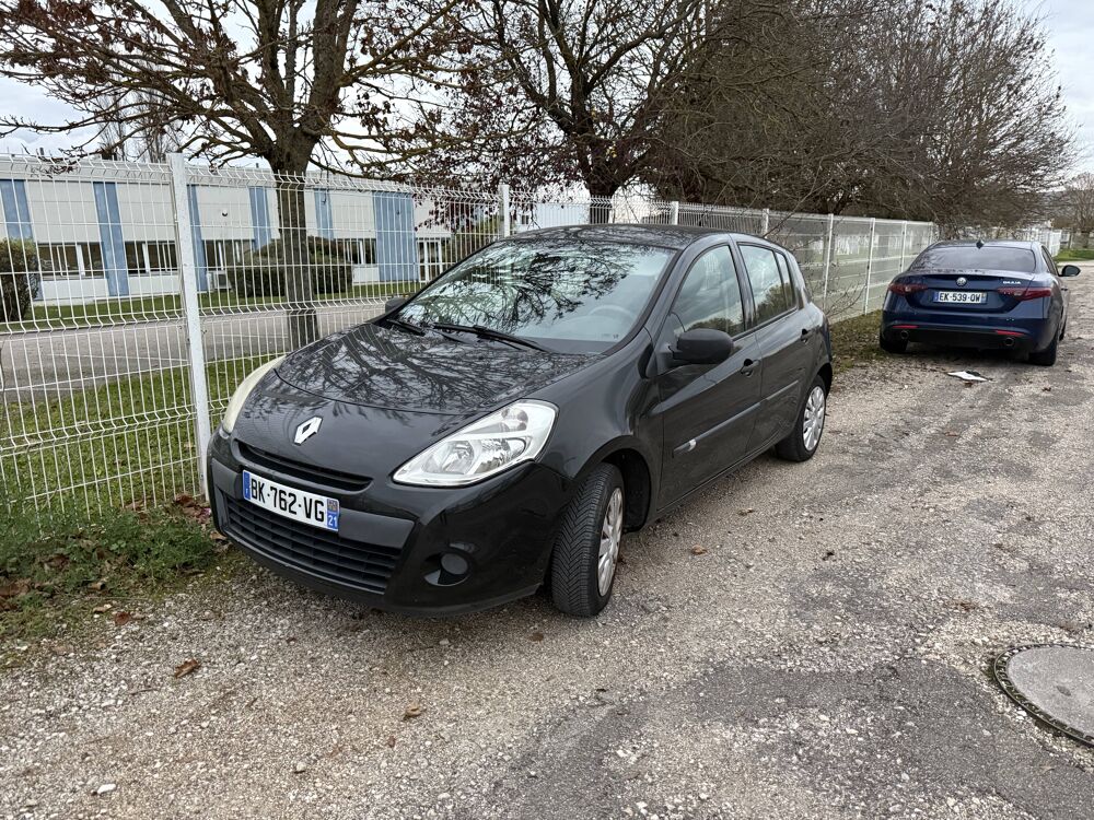 Clio III 1.2 16V 75ch GPL Authentique 5p 2011 occasion 21600 Longvic