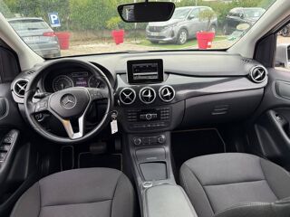 Classe B II (W246) 180 CDI 1.8 Design 7G-DCT 2012 occasion 69800 Saint-Priest