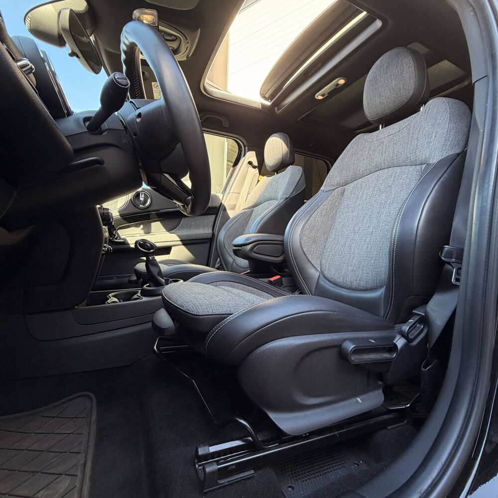 Countryman Cooper SE 136ch + 88ch Business 2018 occasion 49124 Saint-Barth&eacute;lemy-d'Anjou