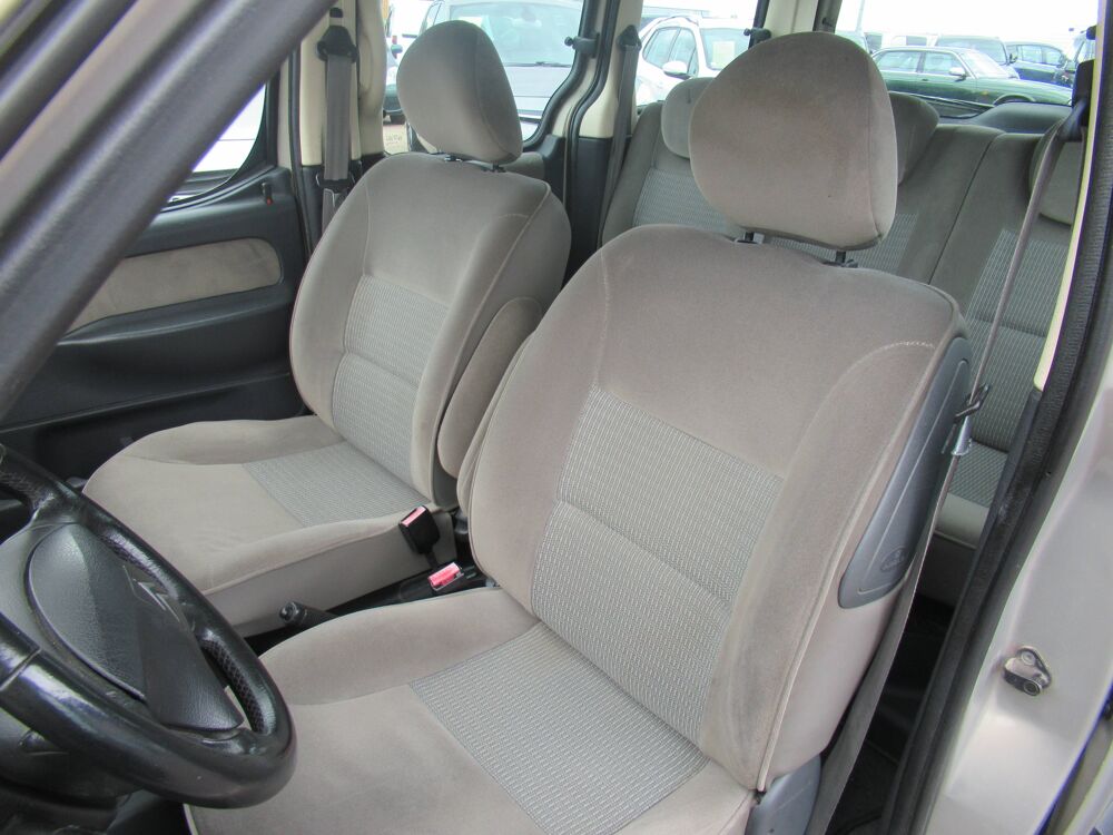Berlingo 1.6 HDi92 Multispace Pack 2007 occasion 10410 Saint-Parres-aux-Tertres