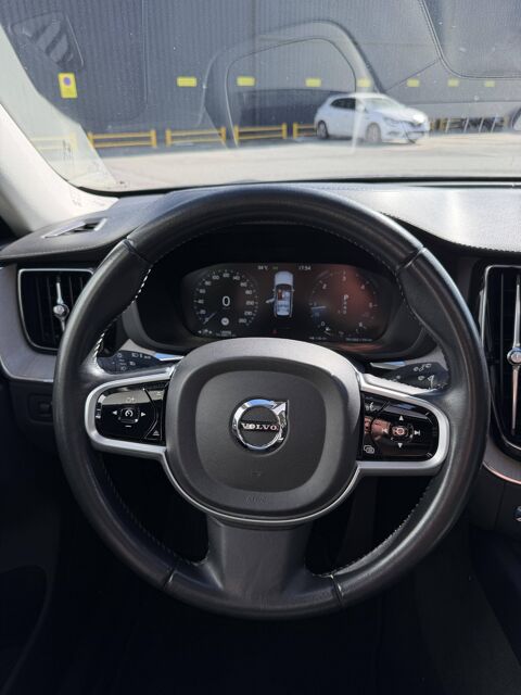 XC60 II D4 AWD 190 Inscription Luxe 2018 occasion 49124 Saint-Barth&eacute;lemy-d'Anjou