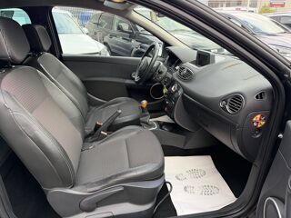Clio III (B/C85) 1.5 dCi 85ch Dynamique TomTom 3p 2010 occasion 38130 &Eacute;chirolles