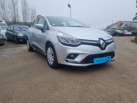 Annonce voiture Renault Clio 9990 �