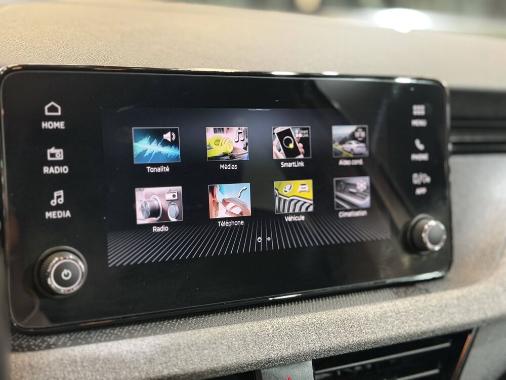 Scala SKODA SCALA 1.0 TSI BVA SELECTION 2025 occasion 77240 Vert-Saint-Denis