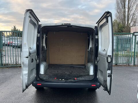 Trafic RENAULT L2H1 1200 2.5 dCi 140, 99kW/135 PS, 2464 cm3, 2005 occasion 95480 Pierrelaye