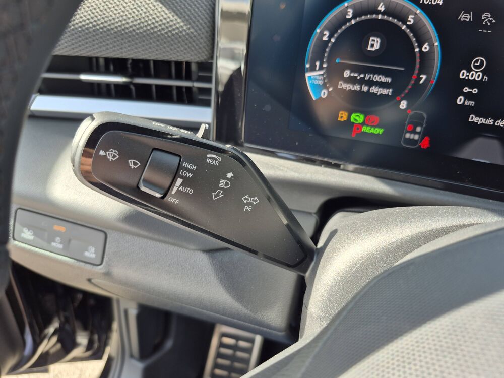 T-ROC R-Line 1.5 eTSI 150 CH DSG 7 2026 occasion 71880 Ch&acirc;tenoy-le-Royal
