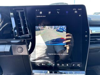 M&eacute;gane E-Tech Electric 220ch Iconic super charge 2023 occasion 17430 Tonnay-Charente