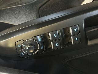 Focus FORD FOCUS 1.5 ECOBLUE 115 POWERSHIFT ST-LINE X 2025 occasion 77240 Vert-Saint-Denis