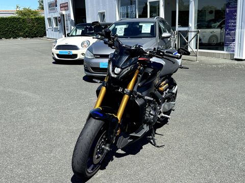 Annonce voiture Moto YAMAHA 8500 €