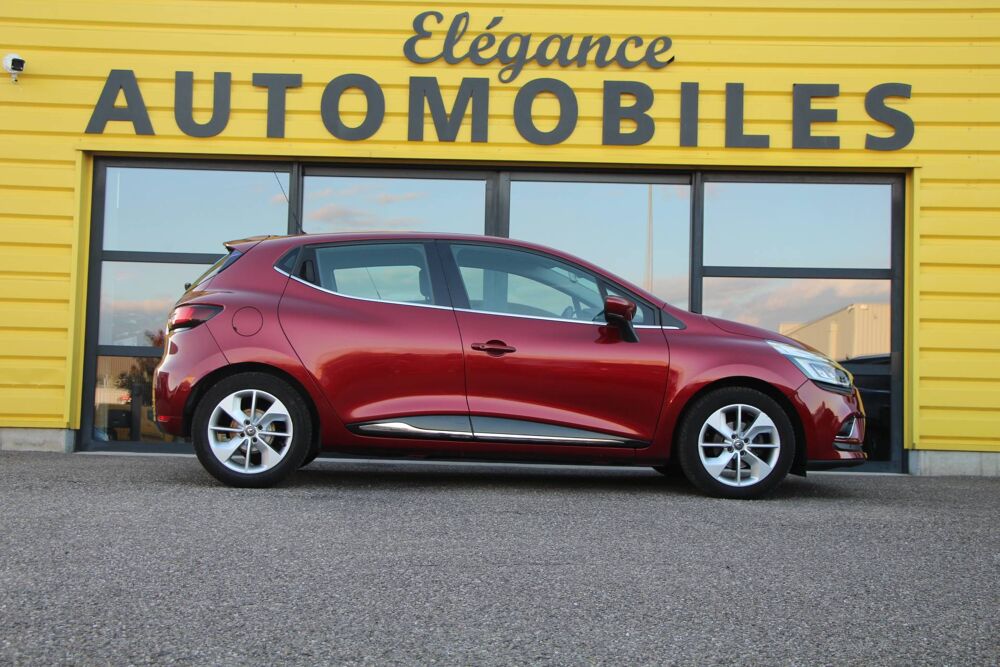 Clio CLIO IV 0.9 TCe 90 CH INTENS/SEMI CUIR/CAMERA 2018 occasion 68190 Ensisheim