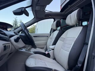 Grand scenic IV III 1.6 dCi130 ENERGY Initiale eco&sup2; 7pl 2013 occasion 38130 &Eacute;chirolles