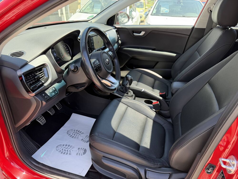 Stonic 1.0 T-GDI 120 CH PLATINUM EDITION TOIT OUVRANT 1ERE MAIN 2019 occasion 38130 &Eacute;chirolles