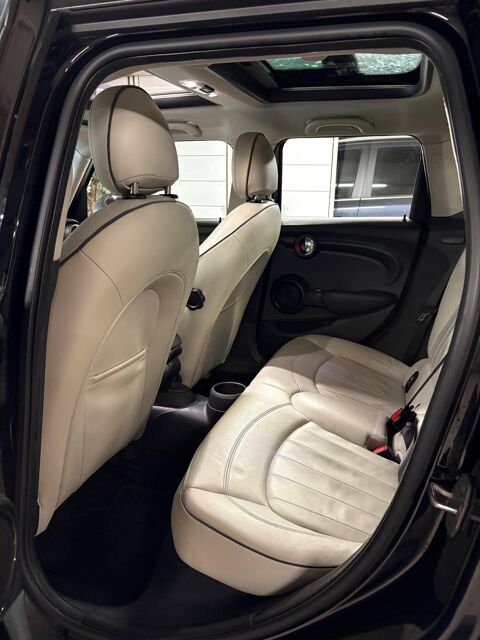 MINI COUPE III (F55) Cooper 136ch Exquisite II BVA 2018 occasion 75010 Paris