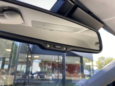 IS III 300h Luxe 2013 occasion 78200 Buchelay