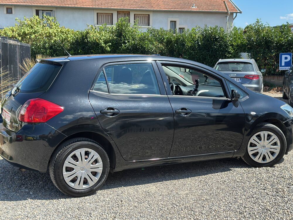 Auris 90 D-4D Luna 5p 2007 occasion 69800 Saint-Priest