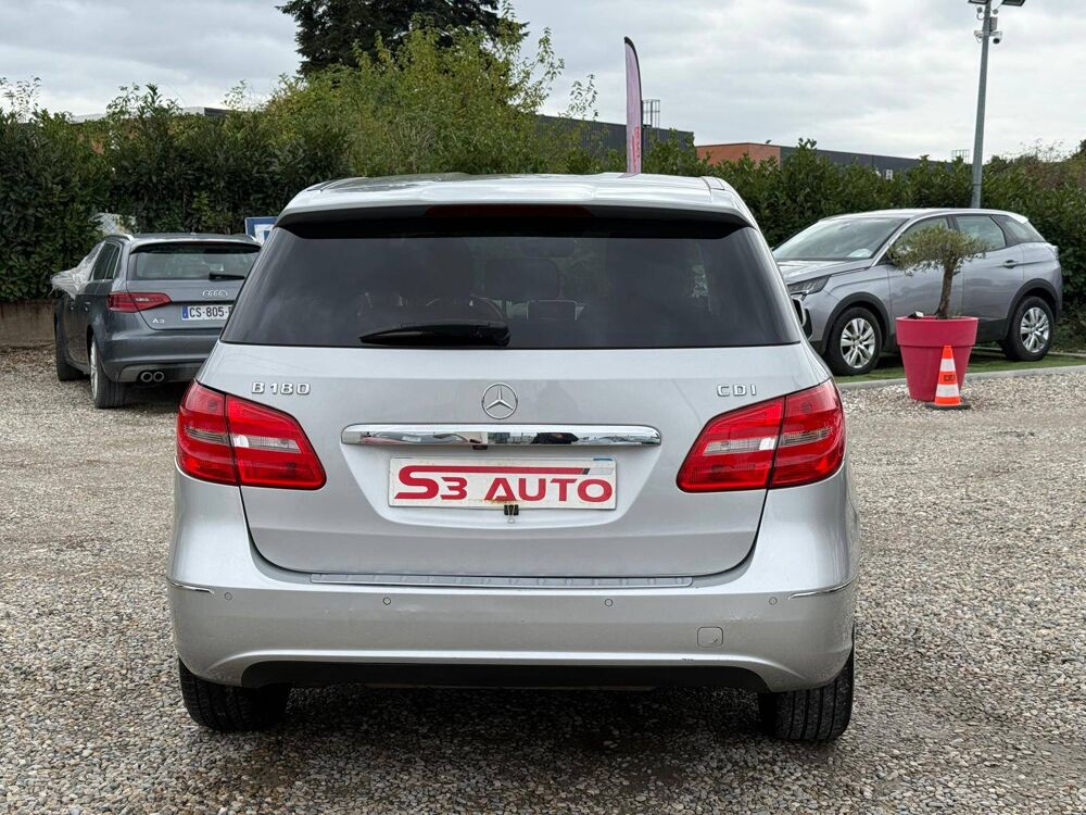 Classe B II (W246) 180 CDI 1.8 Design 7G-DCT 2012 occasion 69800 Saint-Priest