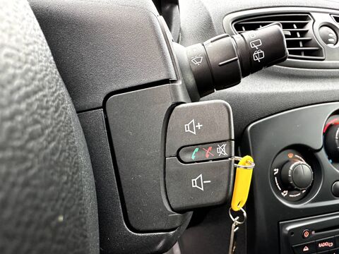 Clio 2.0 16v 203ch Renault Sport Cup 3p 2011 occasion 17430 Tonnay-Charente